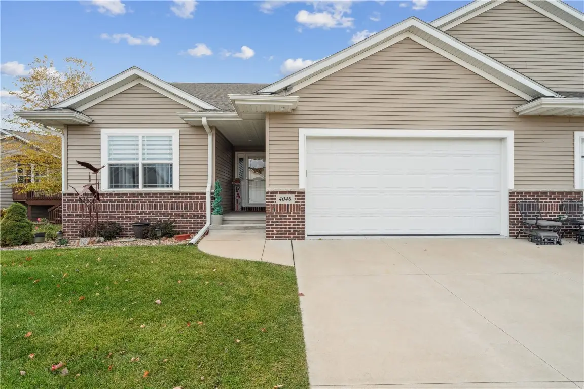 4048 Lakeview Drive Sw, Cedar Rapids, IA 52404 - Image #1