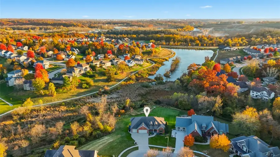 245 Auburn East Ln, Coralville, IA 52241 - Image #2