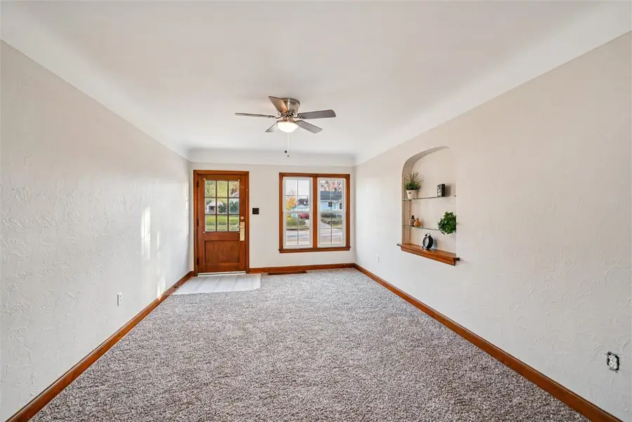 628 33rd Street Ne, Cedar Rapids, IA 52402 - Image #3