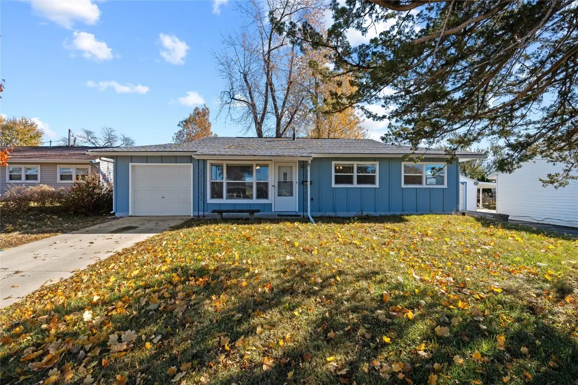 4819 Ford Avenue Nw, Cedar Rapids, IA 52405 - Image #1