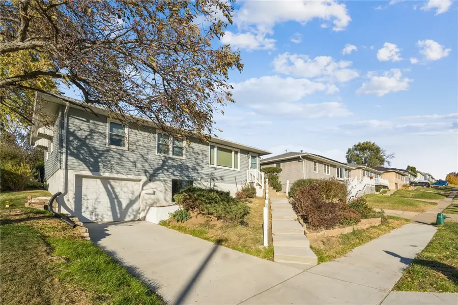 148 33rd Avenue Sw, Cedar Rapids, IA 52404 - Image #2