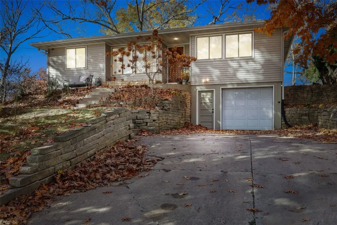 3000 Carroll Dr Se, Cedar Rapids, IA 52403 - Image #1