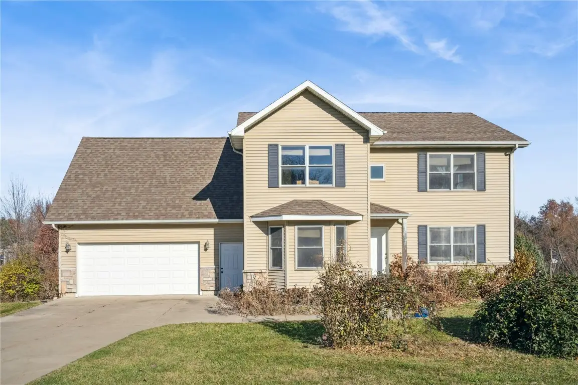 1164 Kyle Drive Ne, Iowa City, IA 52240 - Image #1