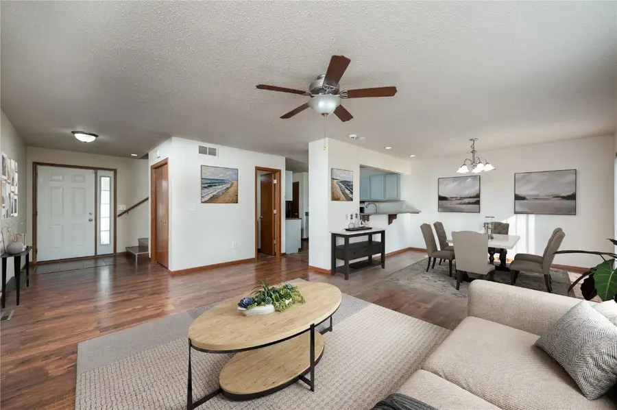 1027 Acacia Dr Ne, Cedar Rapids, IA 52402 - Image #3