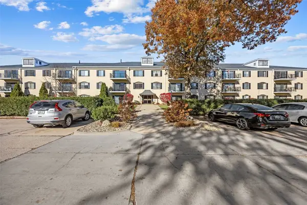 130 Thompson Drive Se #212, Cedar Rapids, IA 52403