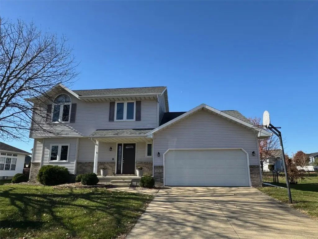 3090 Primrose St, Marion, IA 52302 - Image #1