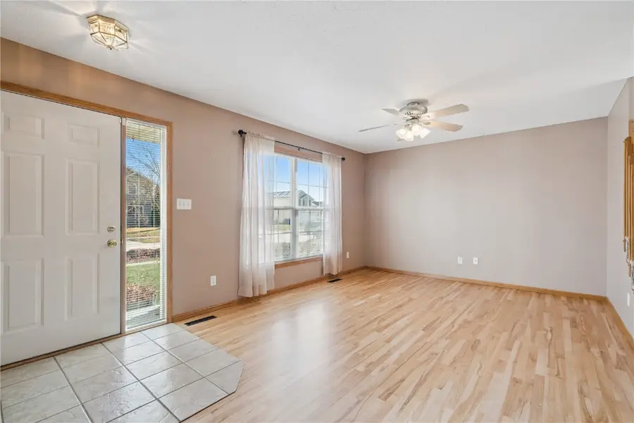 3600 Falcon View Road Sw, Cedar Rapids, IA 52404 - Image #3