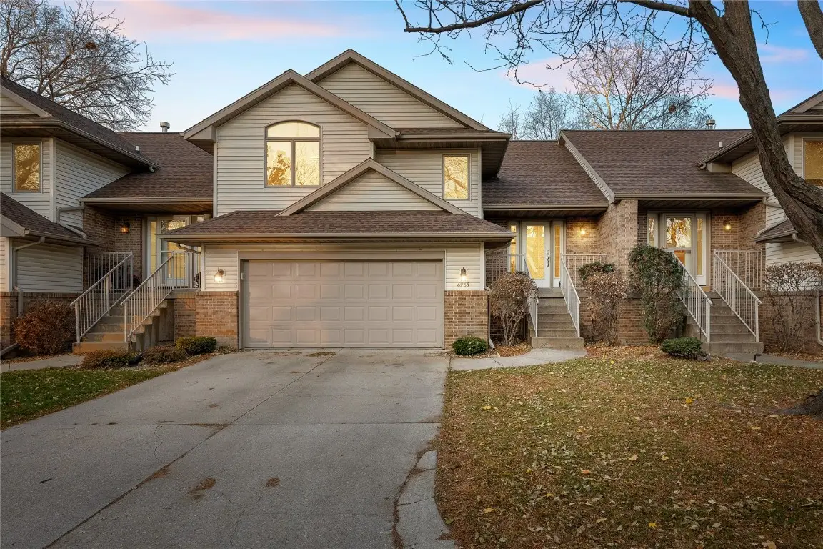 6965 Doubletree Rd Ne, Cedar Rapids, IA 52402 - Image #1