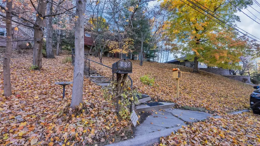 435 Lee Street, Iowa City, IA 52246 - Image #3