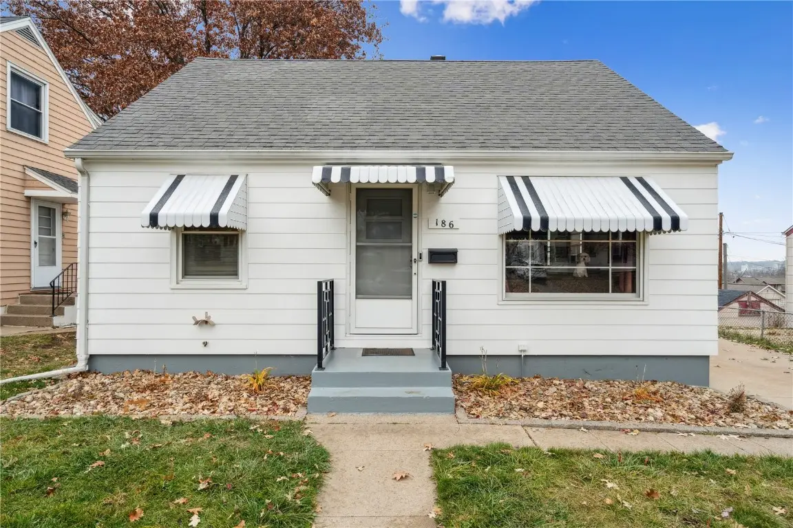 186 22nd Ave Sw, Cedar Rapids, IA 52404 - Image #1