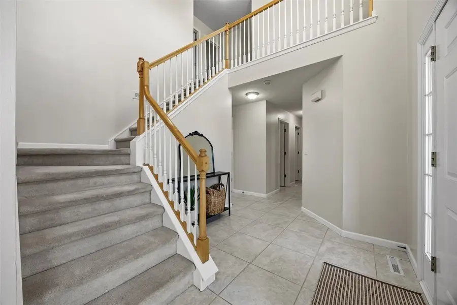 2025 Newcastle Road, Marion, IA 52302 - Image #2