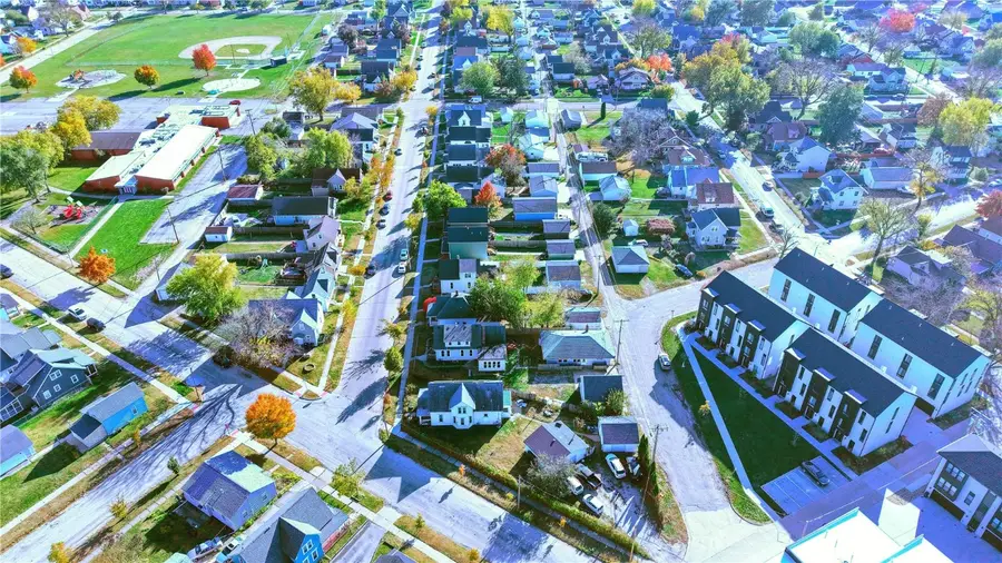 1756 Mallory Street Sw, Cedar Rapids, IA 52404 - Image #3