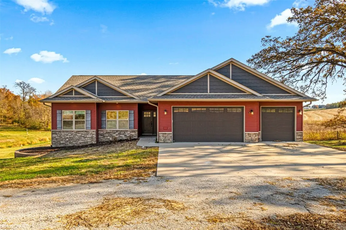 2357 Oak Lane Court Sw, Iowa City, IA 52240 - Image #1