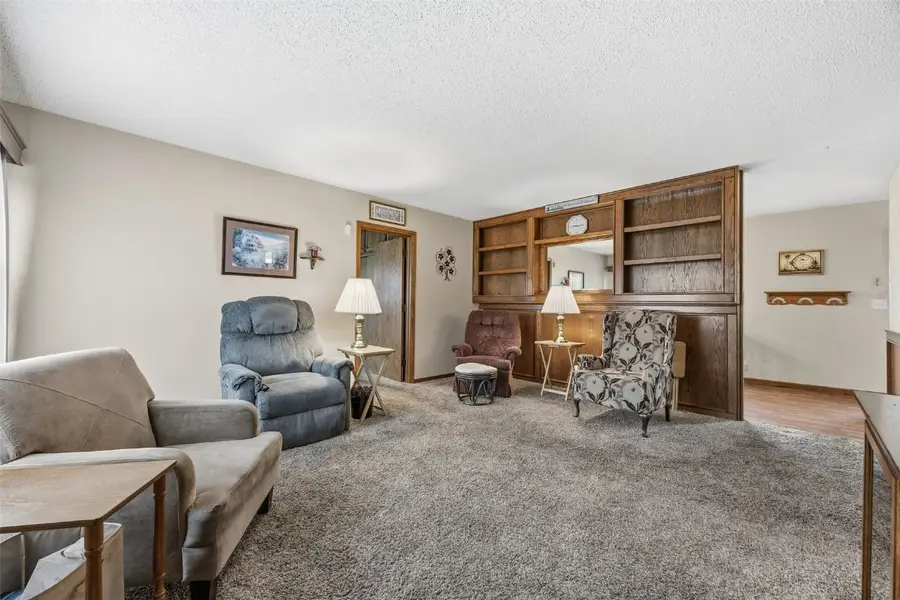 5918 Sharon Lane Nw, Cedar Rapids, IA 52405 - Image #3