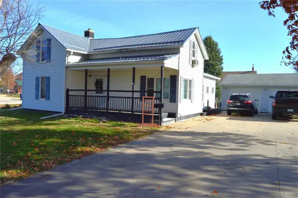 1102 D Avenue, Vinton, IA 52349