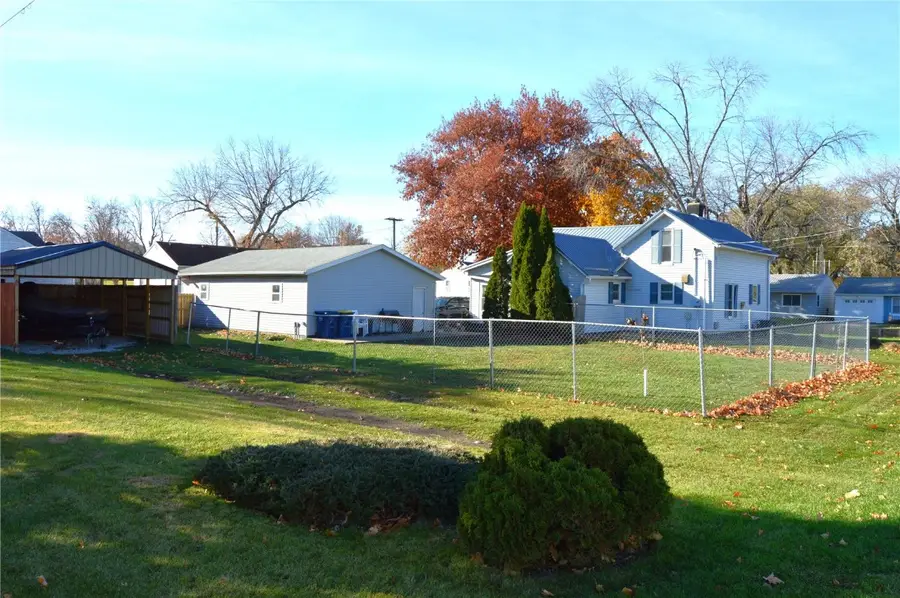 1102 D Avenue, Vinton, IA 52349 - Image #3