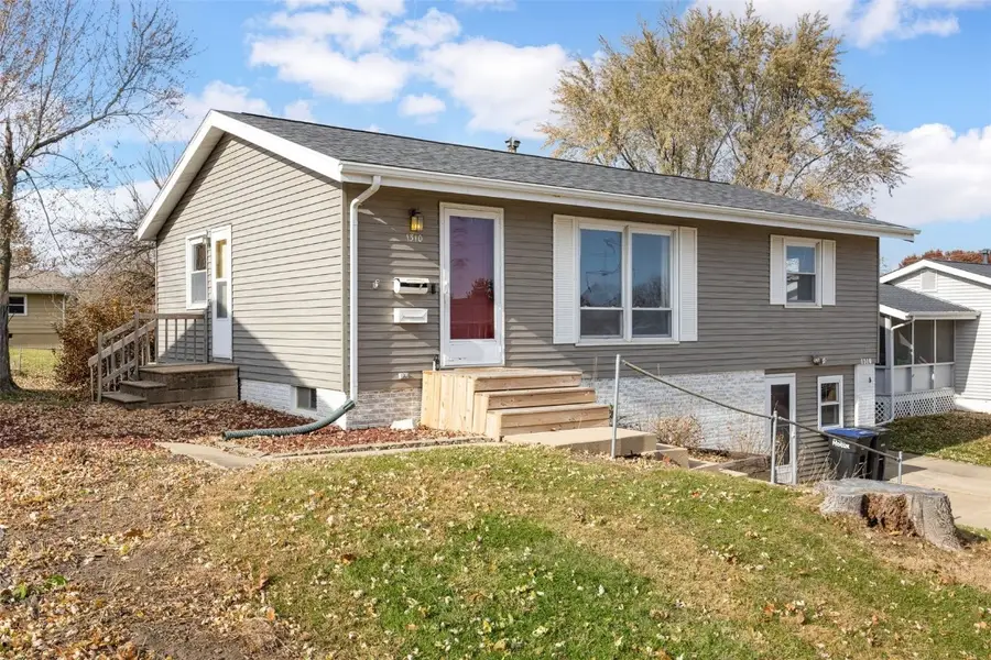 1310 Linnview Drive, Marion, IA 52302 - Image #2