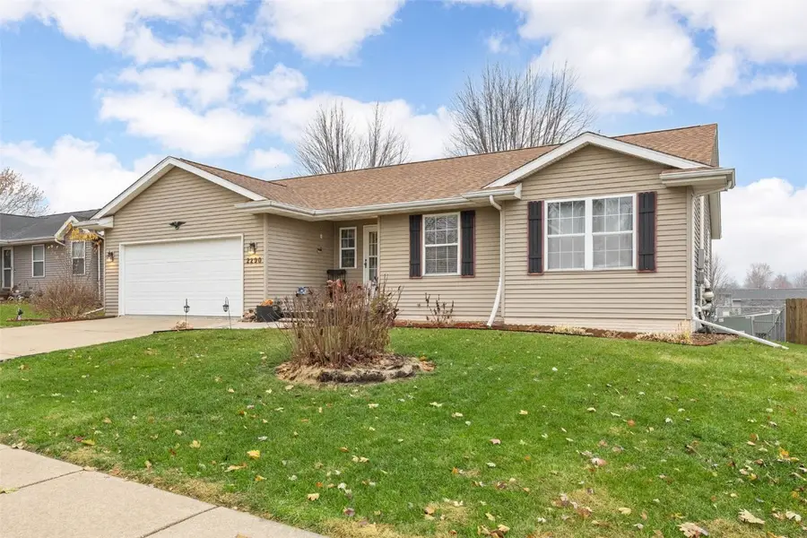 2290 Hillview Drive, Marion, IA 52302 - Image #2