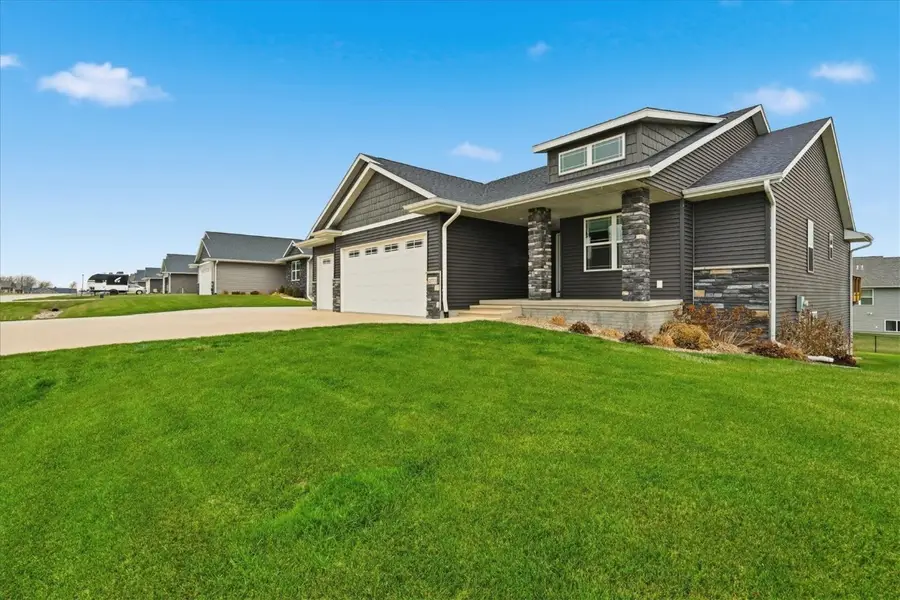 2773 Ridgeview Drive, Palo, IA 52324 - Image #2