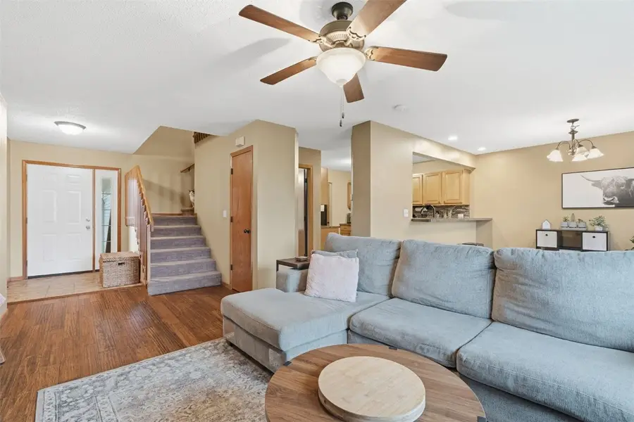 3335 Stoneview Circle Sw, Cedar Rapids, IA 52404 - Image #3