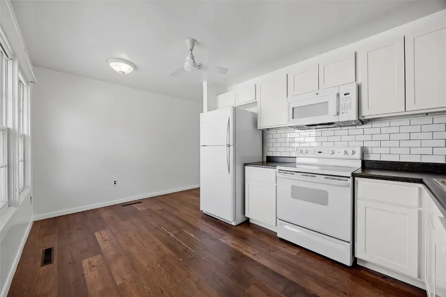 229 Jacolyn Drive Nw, Cedar Rapids, IA 52405 - Image #3