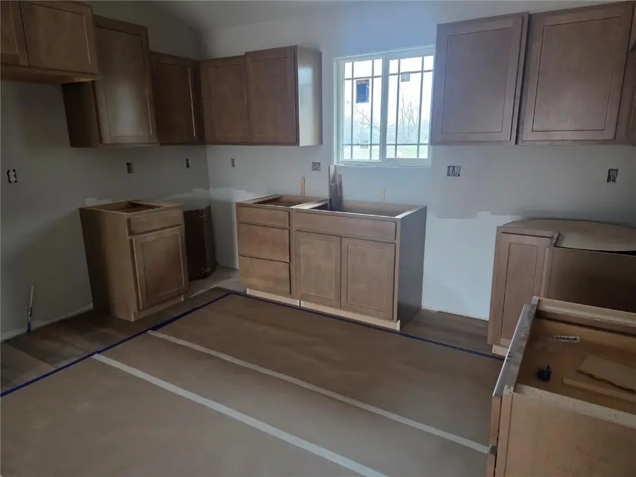 1806 Holly Meadow Avenue Sw, Cedar Rapids, IA 52404 - Image #2