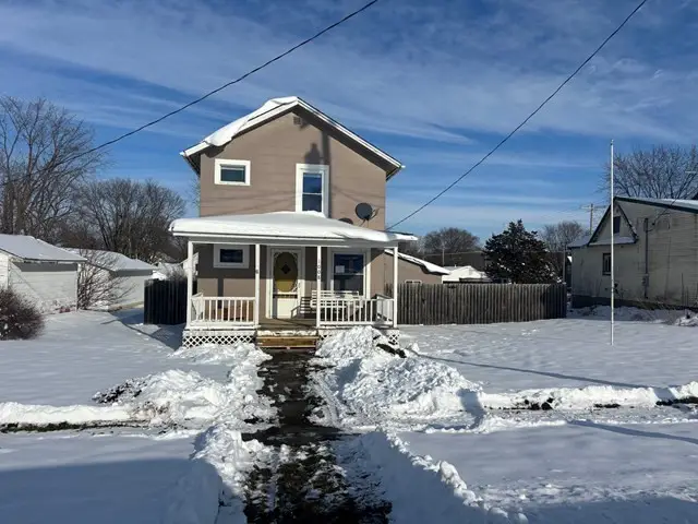 1008 Main St, Center Point, IA 52213 - Image #1