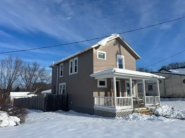 1008 Main St, Center Point, IA 52213 - Image #2