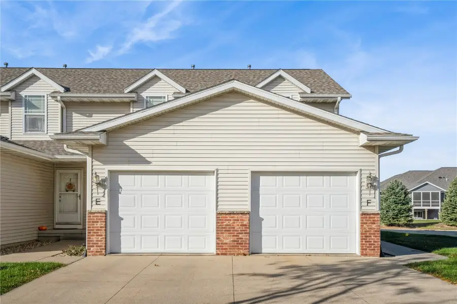 3620 Banar Drive Sw #E, Cedar Rapids, IA 52404 - Image #2