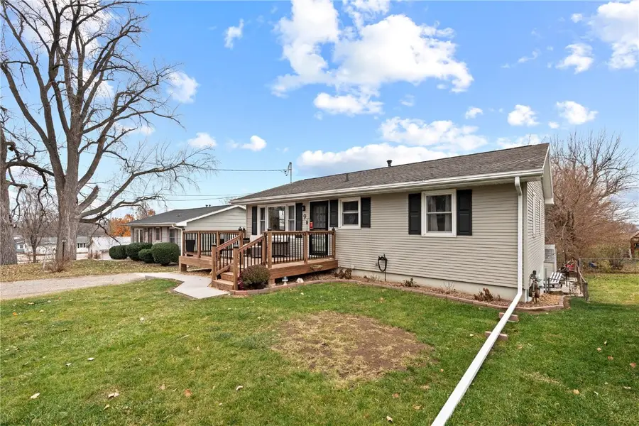 9 33rd Avenue Sw, Cedar Rapids, IA 52404 - Image #2