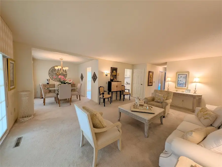 3707 Foxborough Terrace Ne #B, Cedar Rapids, IA 52402 - Image #2