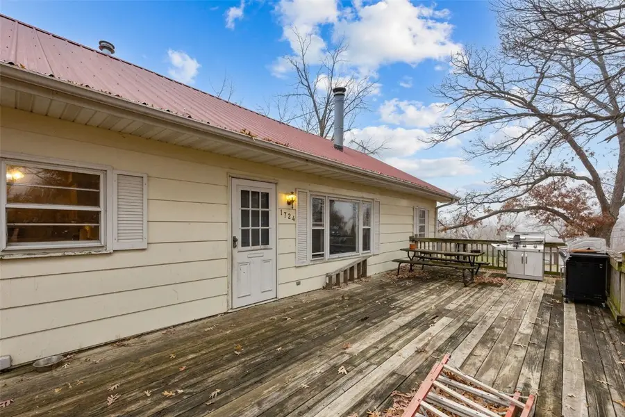 1724 O Avenue Nw, Cedar Rapids, IA 52405 - Image #3