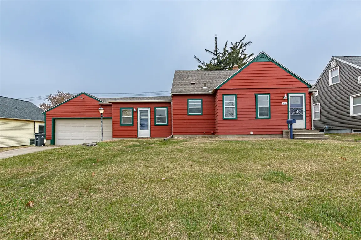 410 41st Street Ne, Cedar Rapids, IA 52402 - Image #1