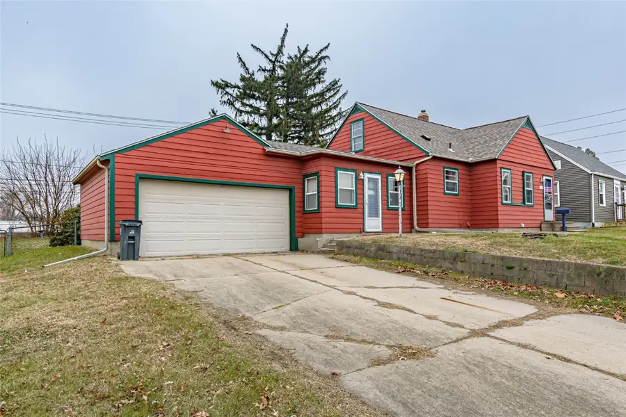 410 41st Street Ne, Cedar Rapids, IA 52402 - Image #2