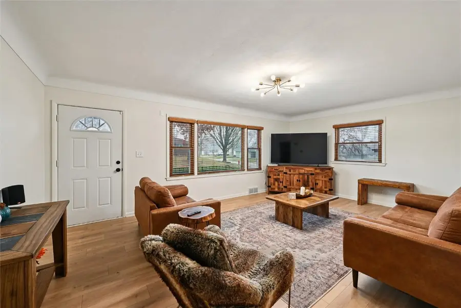 1440 Northview Drive, Marion, IA 52302 - Image #2