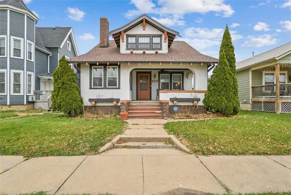 716 F Avenue Nw, Cedar Rapids, IA 52405
