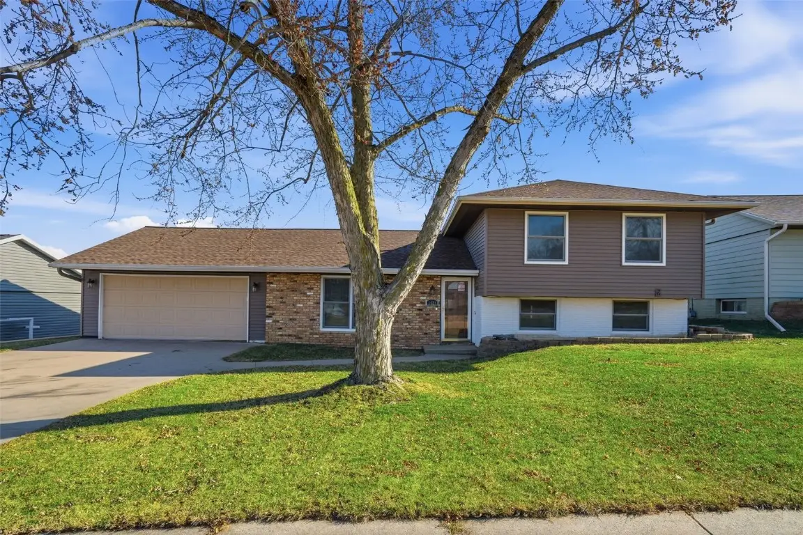 1421 39th Street Plce, Marion, IA 52302 - Image #1
