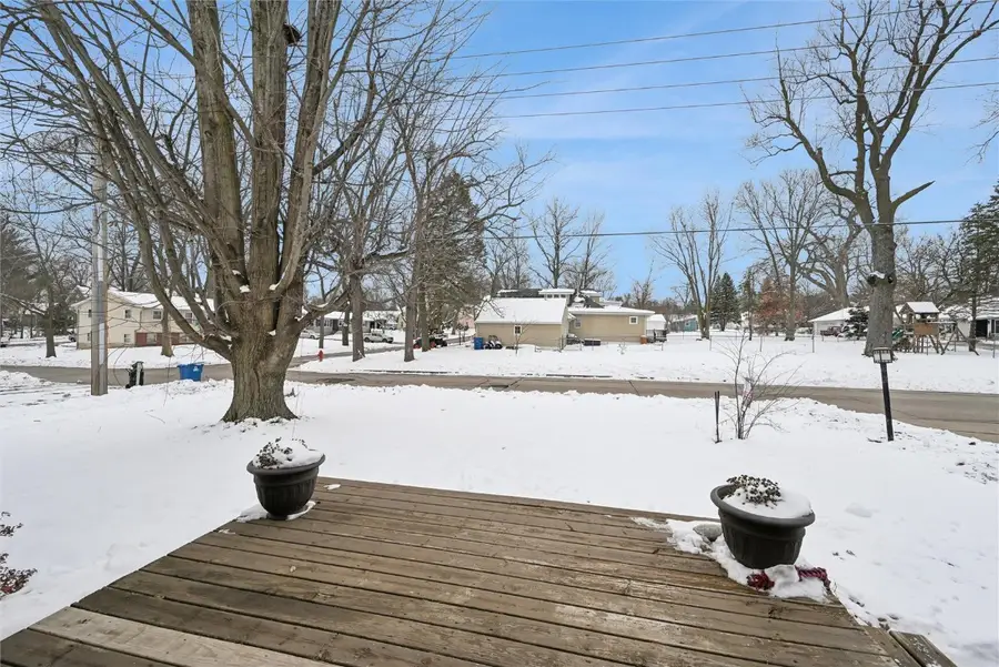 705 8th Street Nw, Mount Vernon, IA 52314 - Image #3