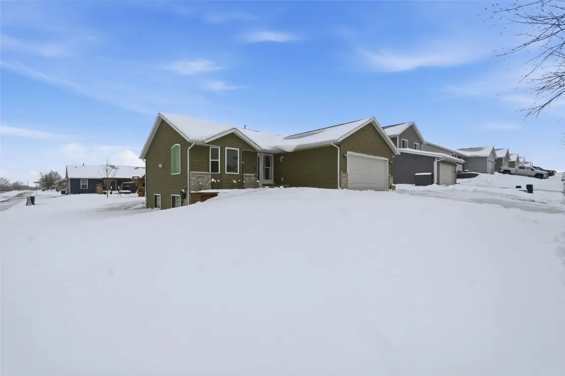 6601 Ohio Street Sw, Cedar Rapids, IA 52404 - Image #1