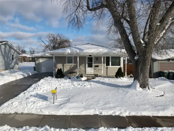 2401 Victoria Drive Sw, Cedar Rapids, IA 52404