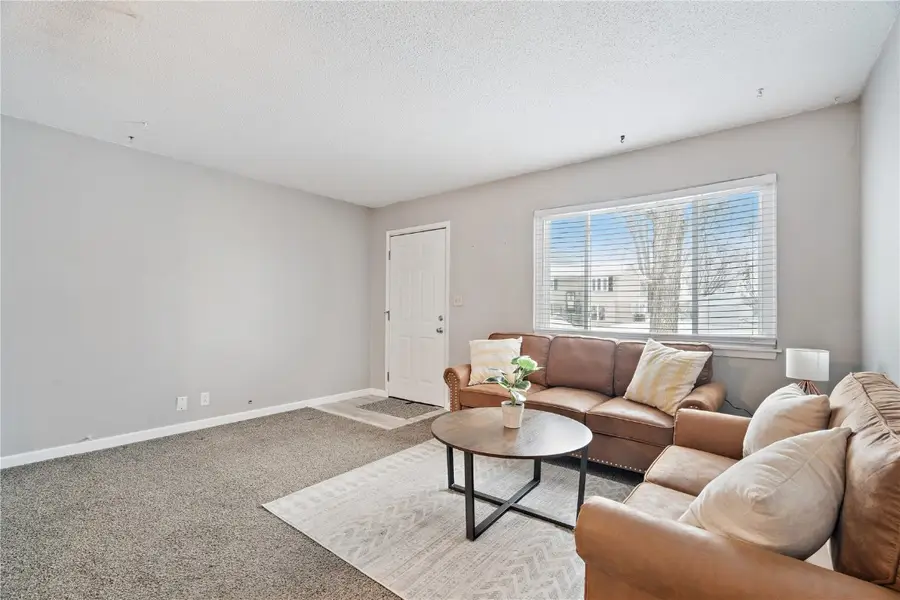 208 Lenora Drive Nw, Cedar Rapids, IA 52405 - Image #3