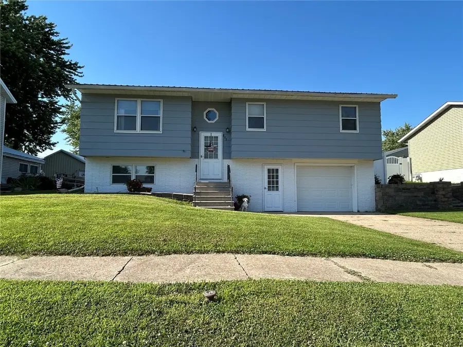205 Grove Street Nw, Shellsburg, IA 52332 - Image #2