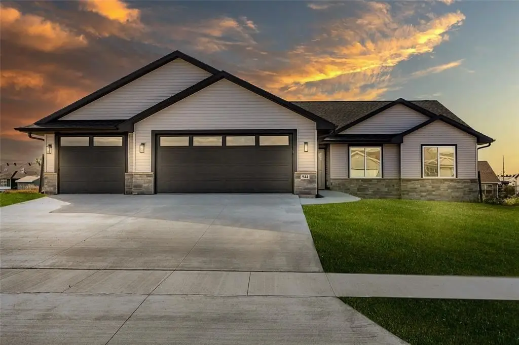 944 Martha Street, Lisbon, IA 52253 - Image #1