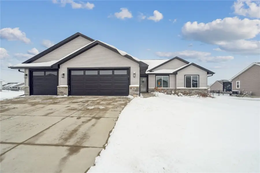 944 Martha Street, Lisbon, IA 52253 - Image #2