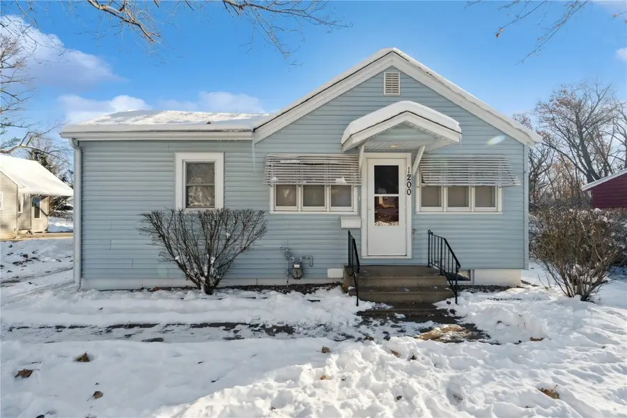 1200 33rd Street Se, Cedar Rapids, IA 52403 - Image #2