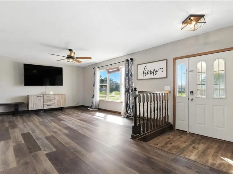 431 Teakwood Lane Ne, Cedar Rapids, IA 52402 - Image #3