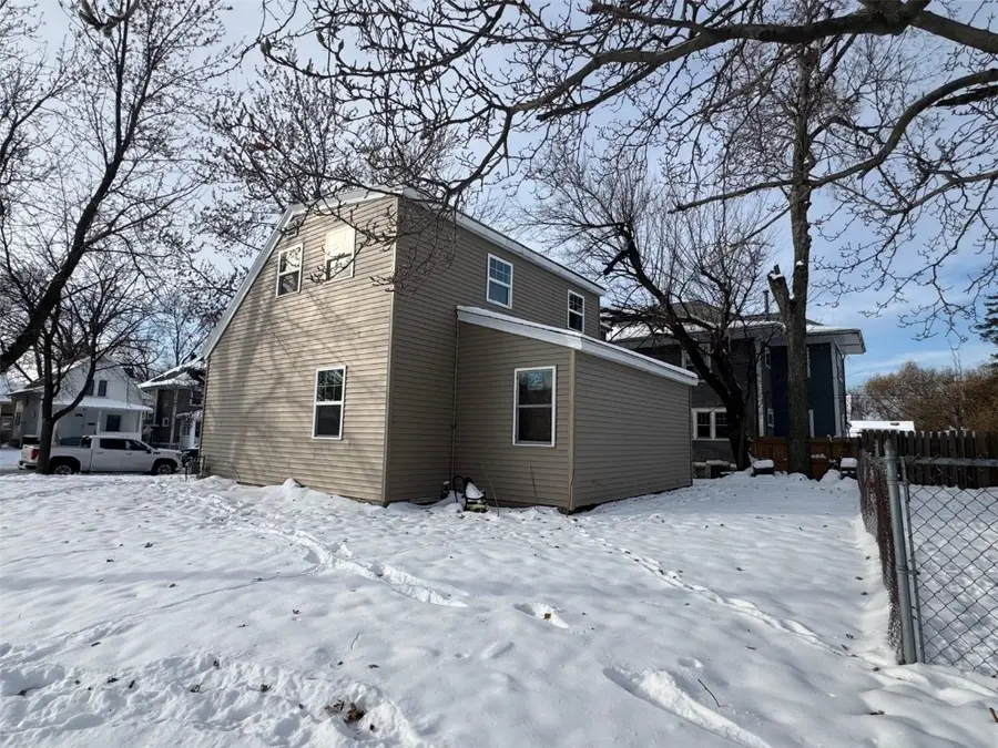 1740 5th Avenue Se, Cedar Rapids, IA 52403 - Image #2