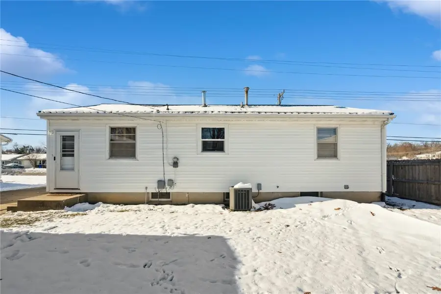 211 Edgewood Road Nw, Cedar Rapids, IA 52405 - Image #3