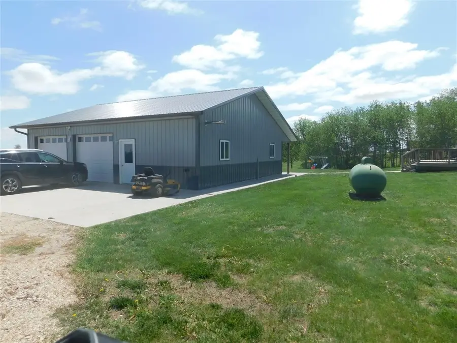 954 Monroe Avenue, Tipton, IA 52772 - Image #2
