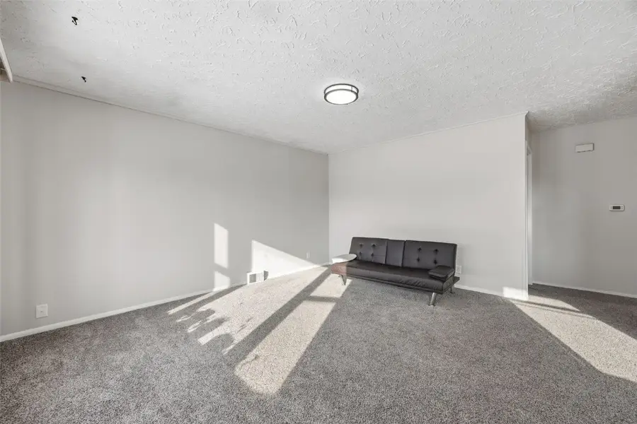 1048 Clifton Street Ne, Cedar Rapids, IA 52402 - Image #3